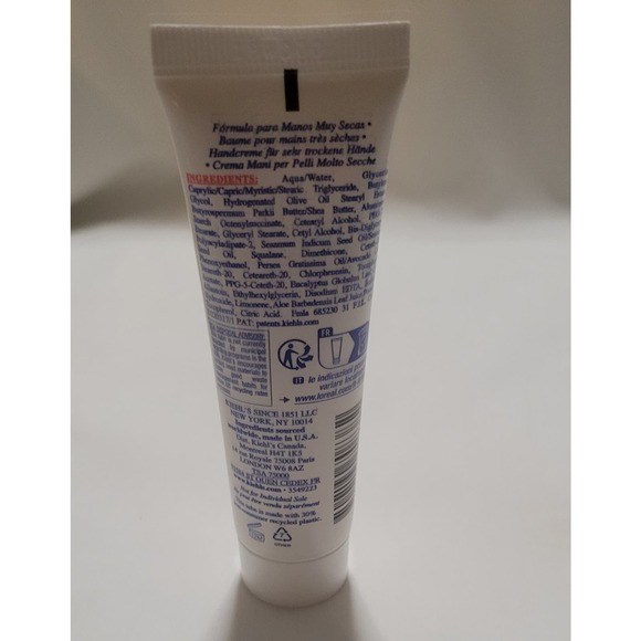 Kiehls mighty Moisture Essentials - Picture 3 of 16